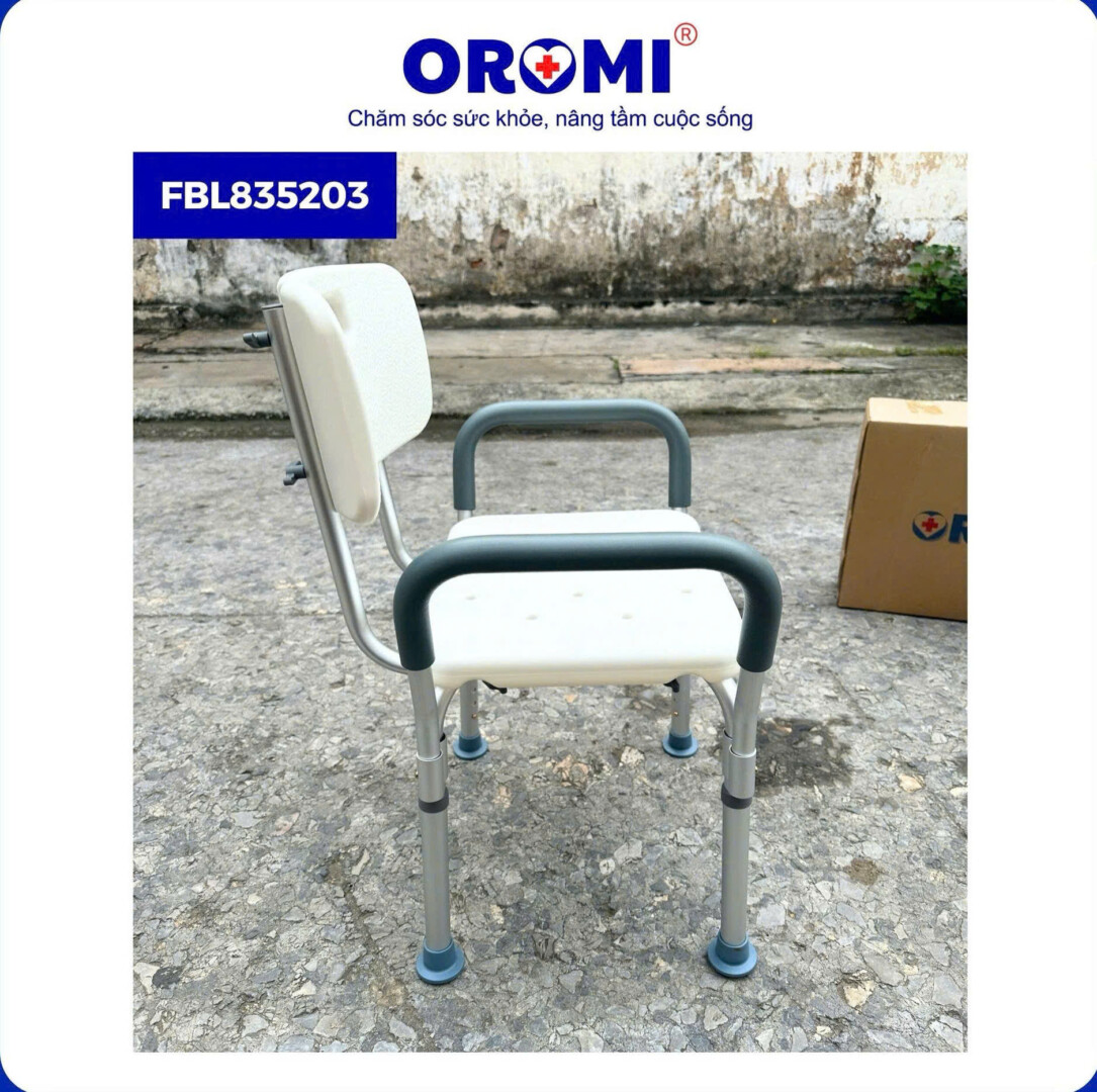 Ghế Tắm Oromi ghe tam oromi 2